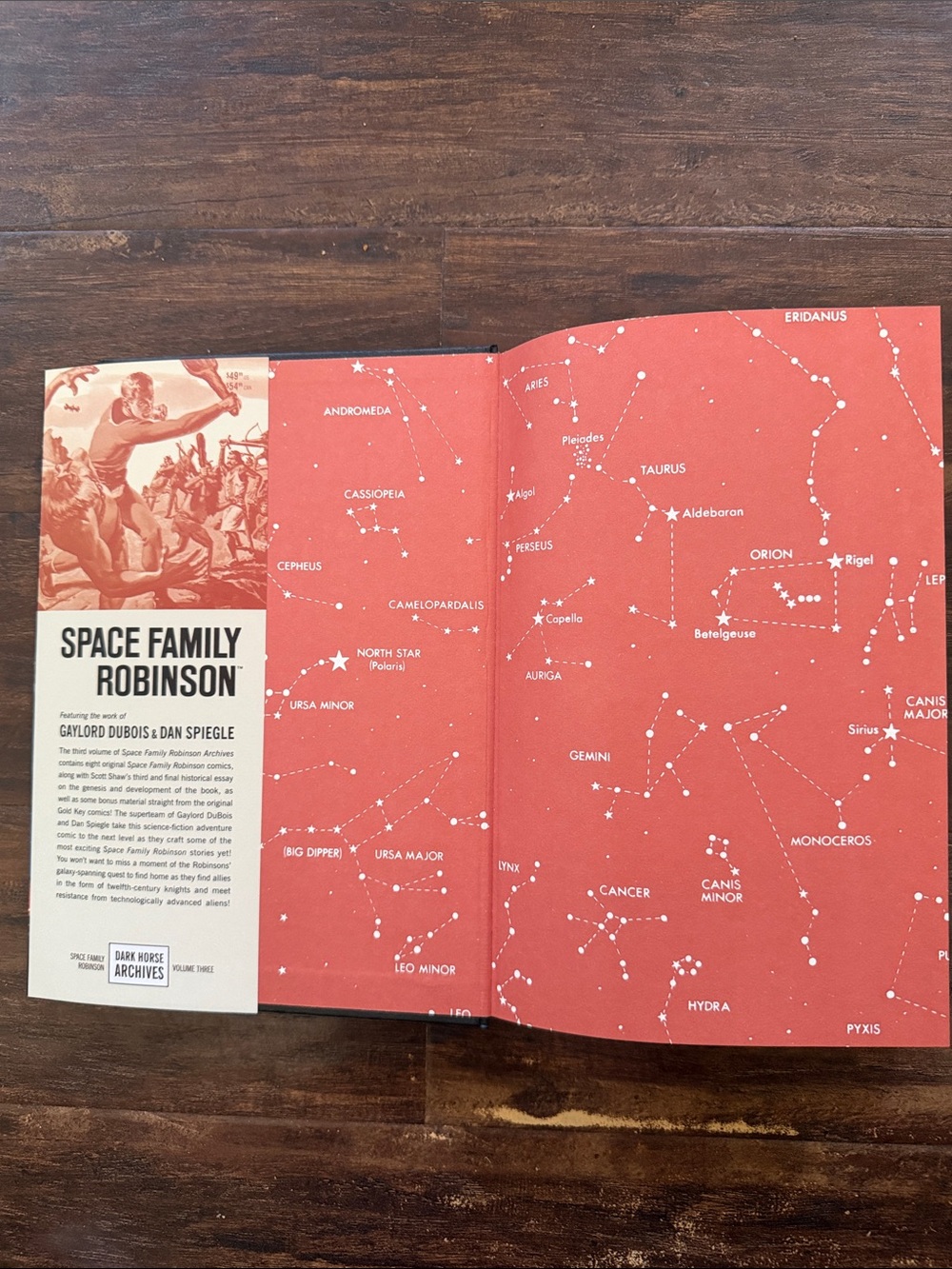 Space Family Robinson Volume Three - Classic Sci‑Fi Cover - Picture 4 of 8